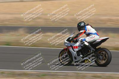 media/Apr-24-2022-TrackXperience (Sun) [[0a4e3d9450]]/Group 3/session 5 turn 6/